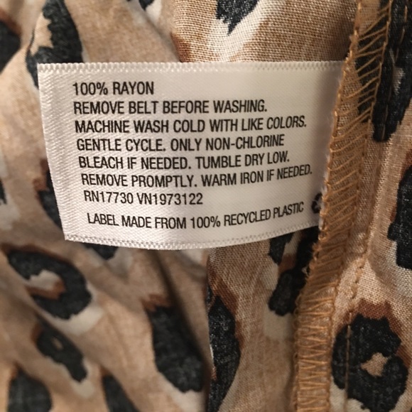 Women’s Leopard Print Button Down Belted Dress XL - Picture 5 of 8